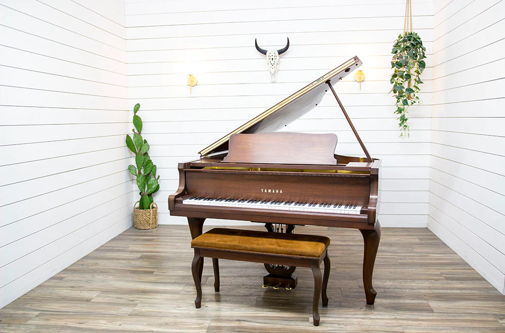 yamaha studio piano