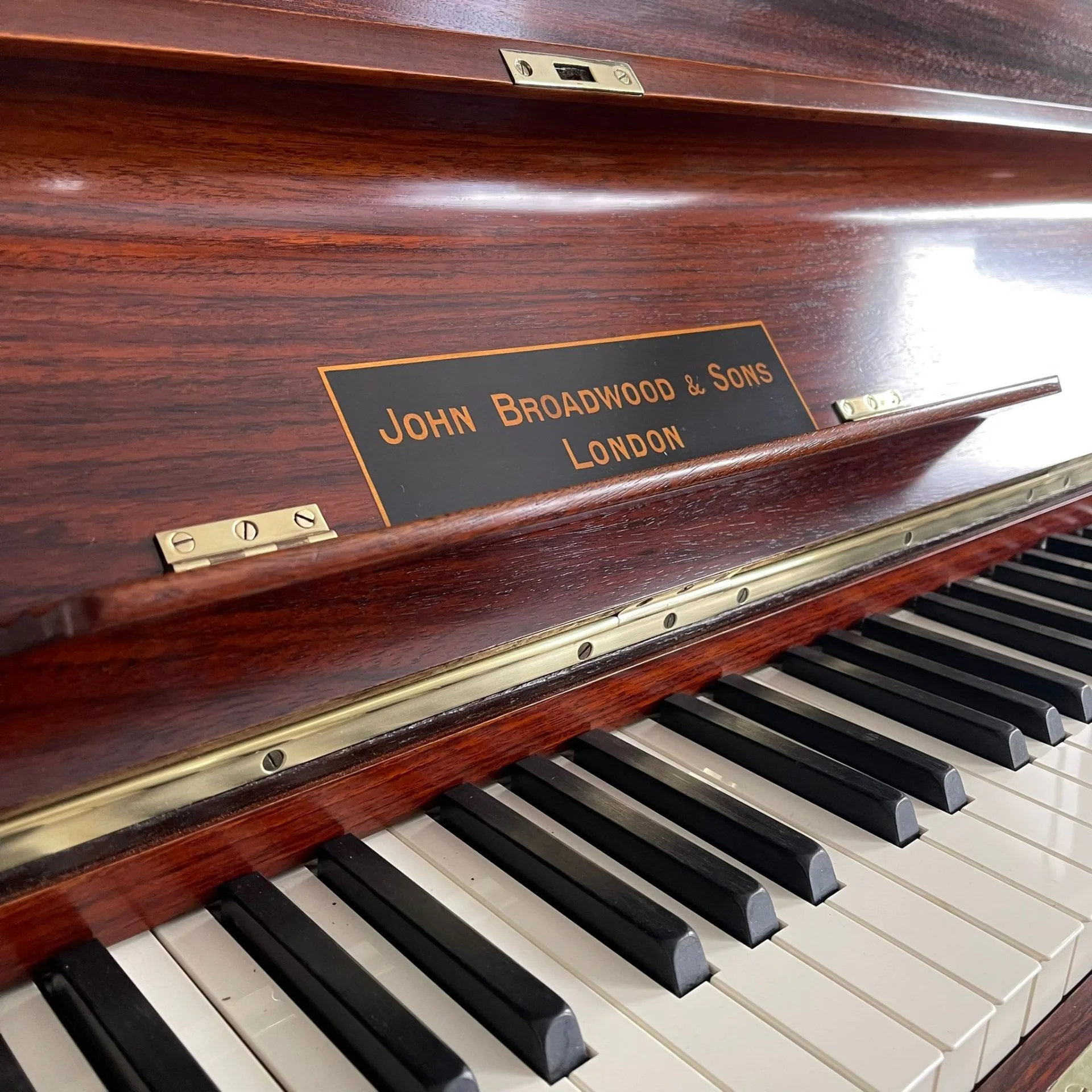 Do Broadwood still make pianos