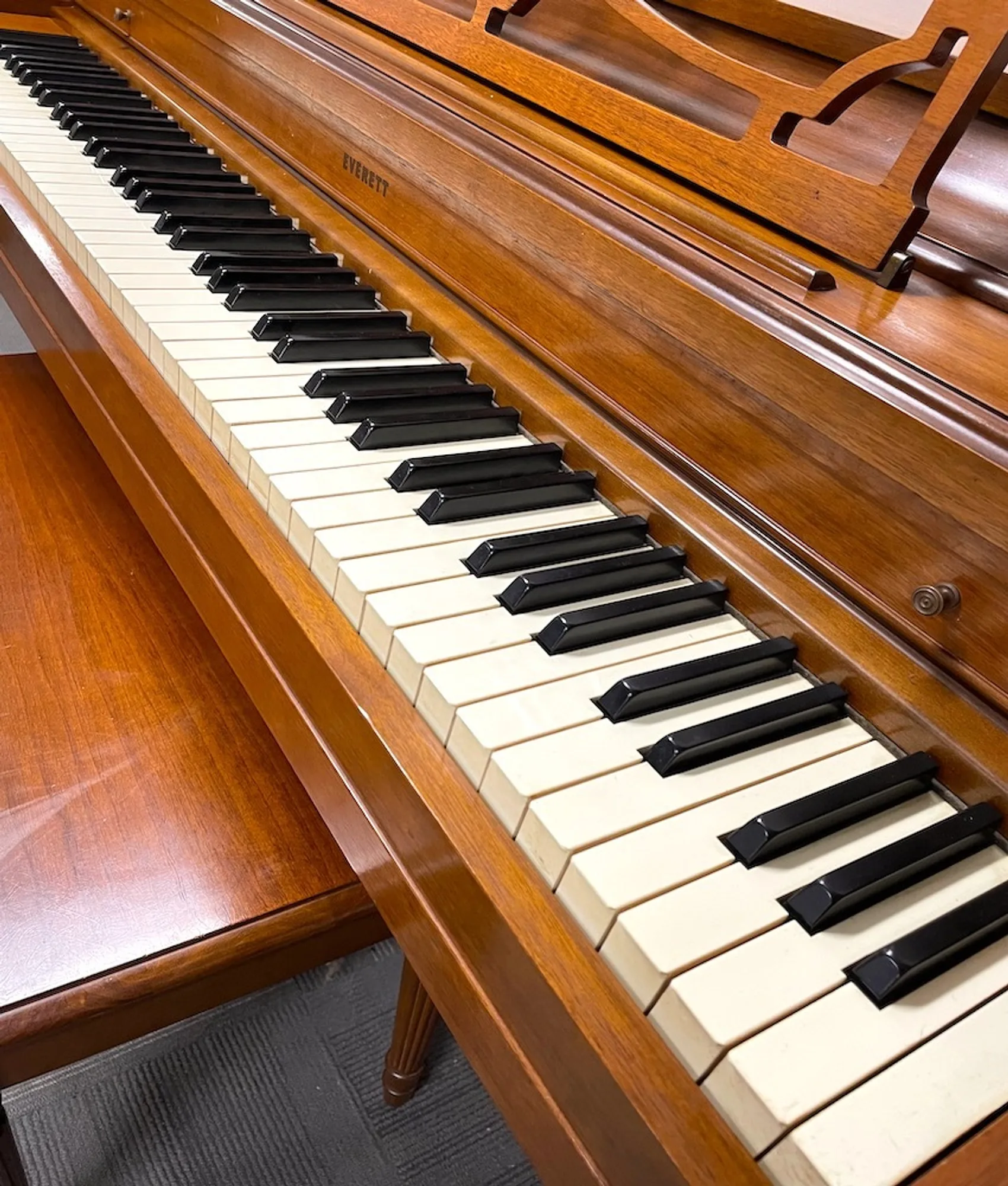 Thinking Of Buying A Used Spinet Piano? Here's What You Need To Know ...