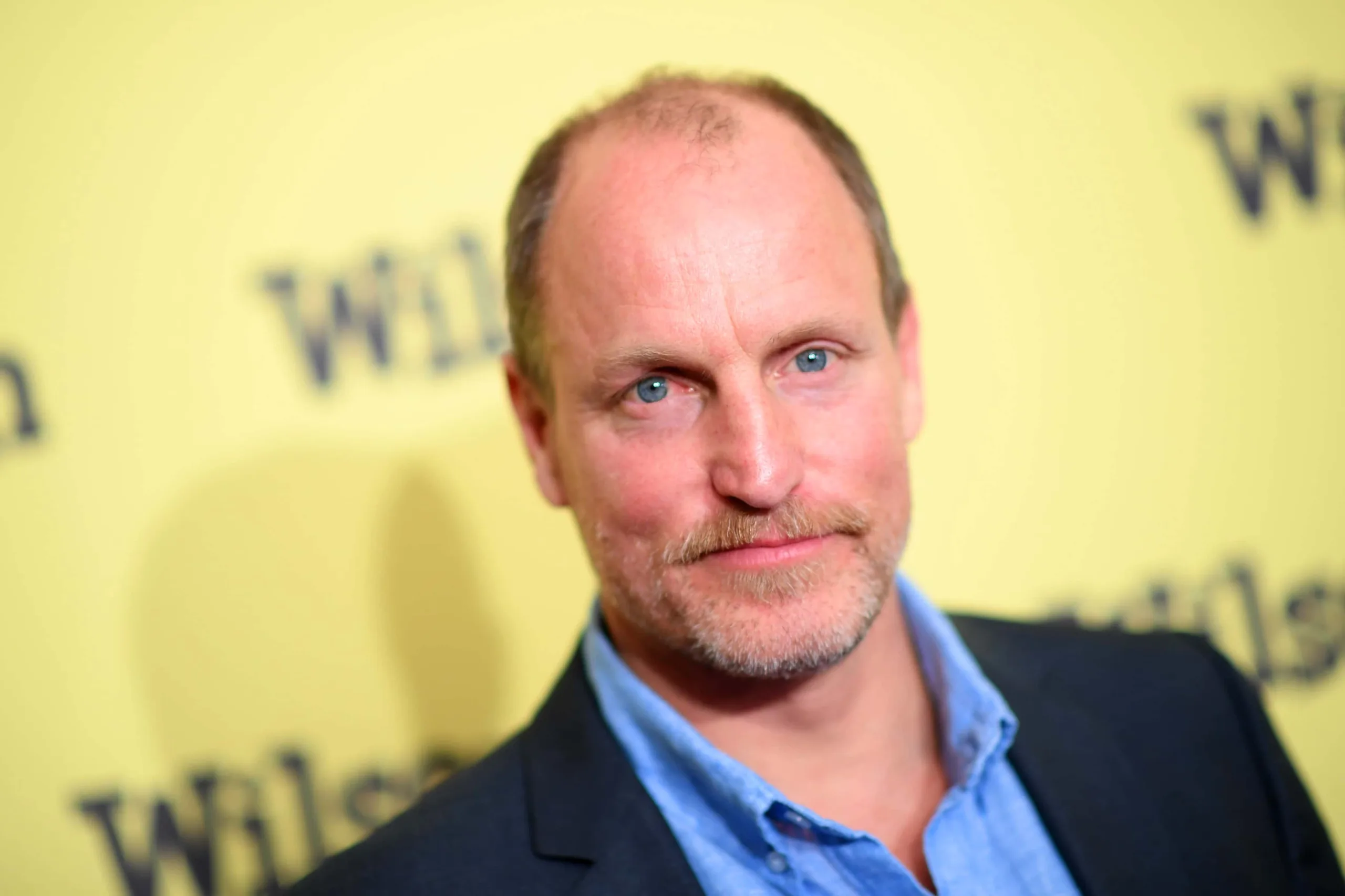 Does Woody Harrelson Play The Piano?