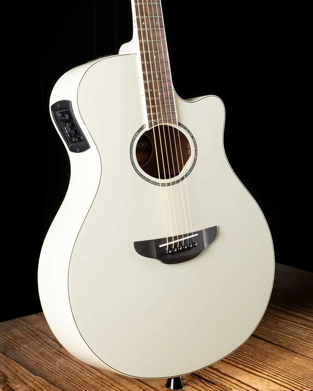 Is Yamaha APX600 A Good Guitar?