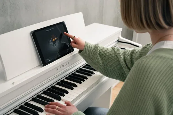 Kawai CN201 Digital Piano