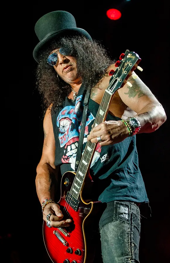 What Guitar Does Slash Use?