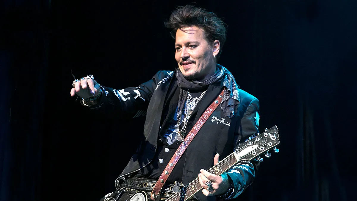 Is Johnny Depp a Good Guitar Player