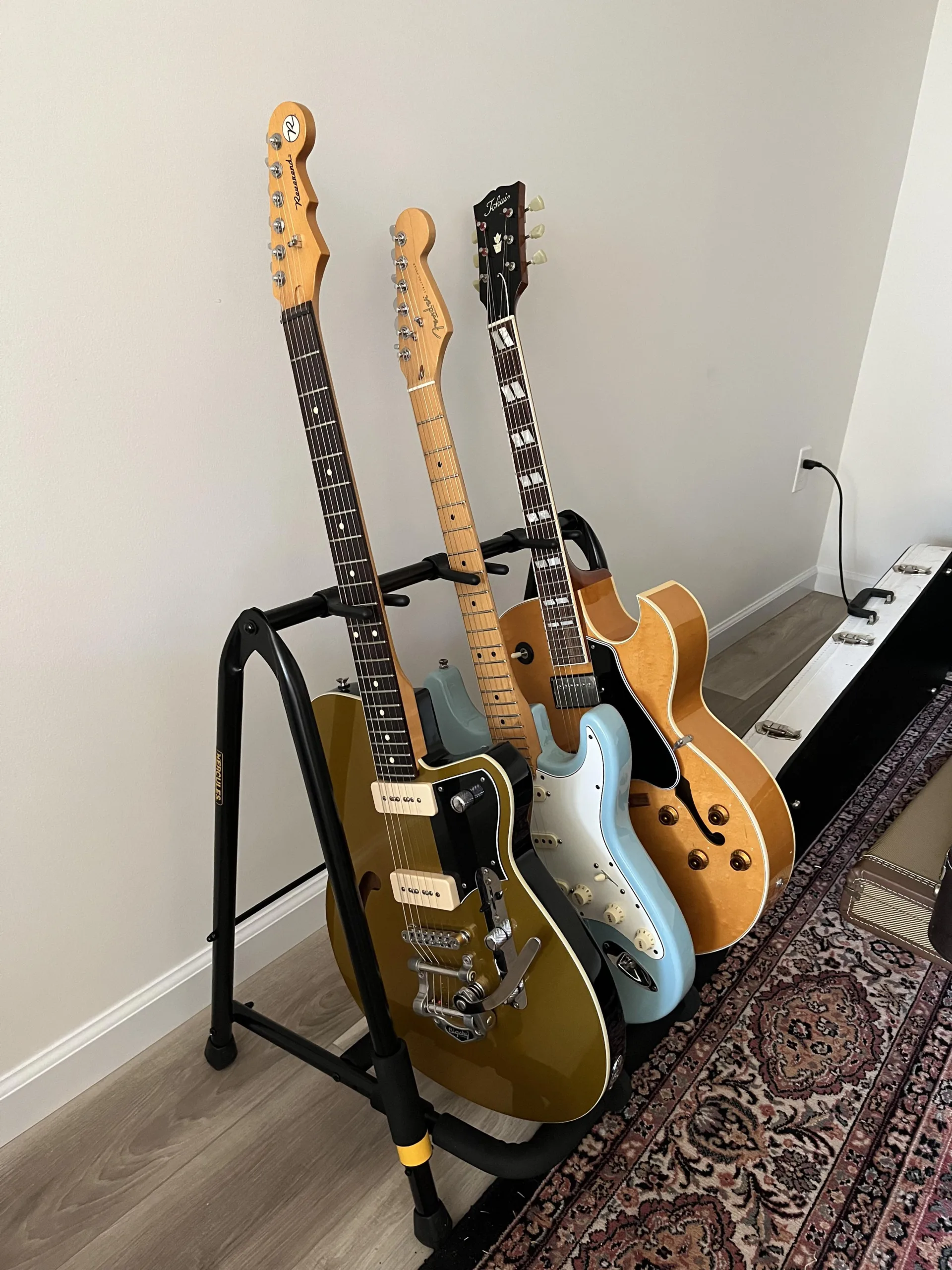 3 guitar rack