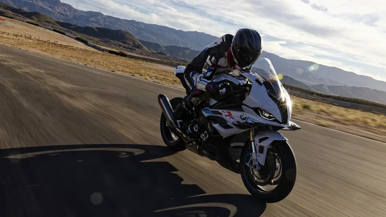 Fast Alternatives to Yamaha R1 Motorcycle