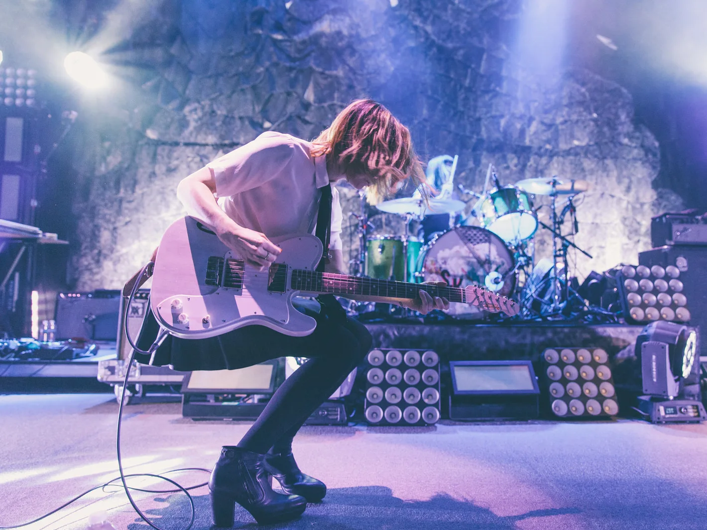 Does Carrie Brownstein Play the Guitar?