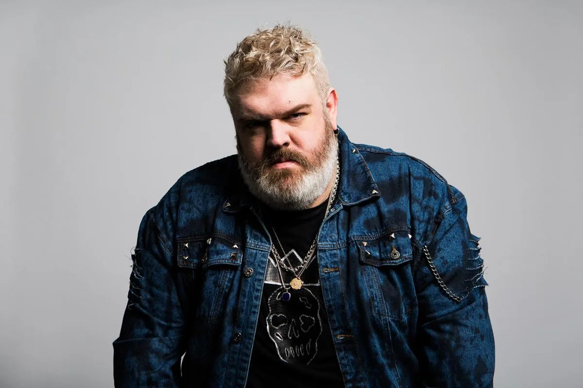 Does Kristian Nairn Play the Guitar?