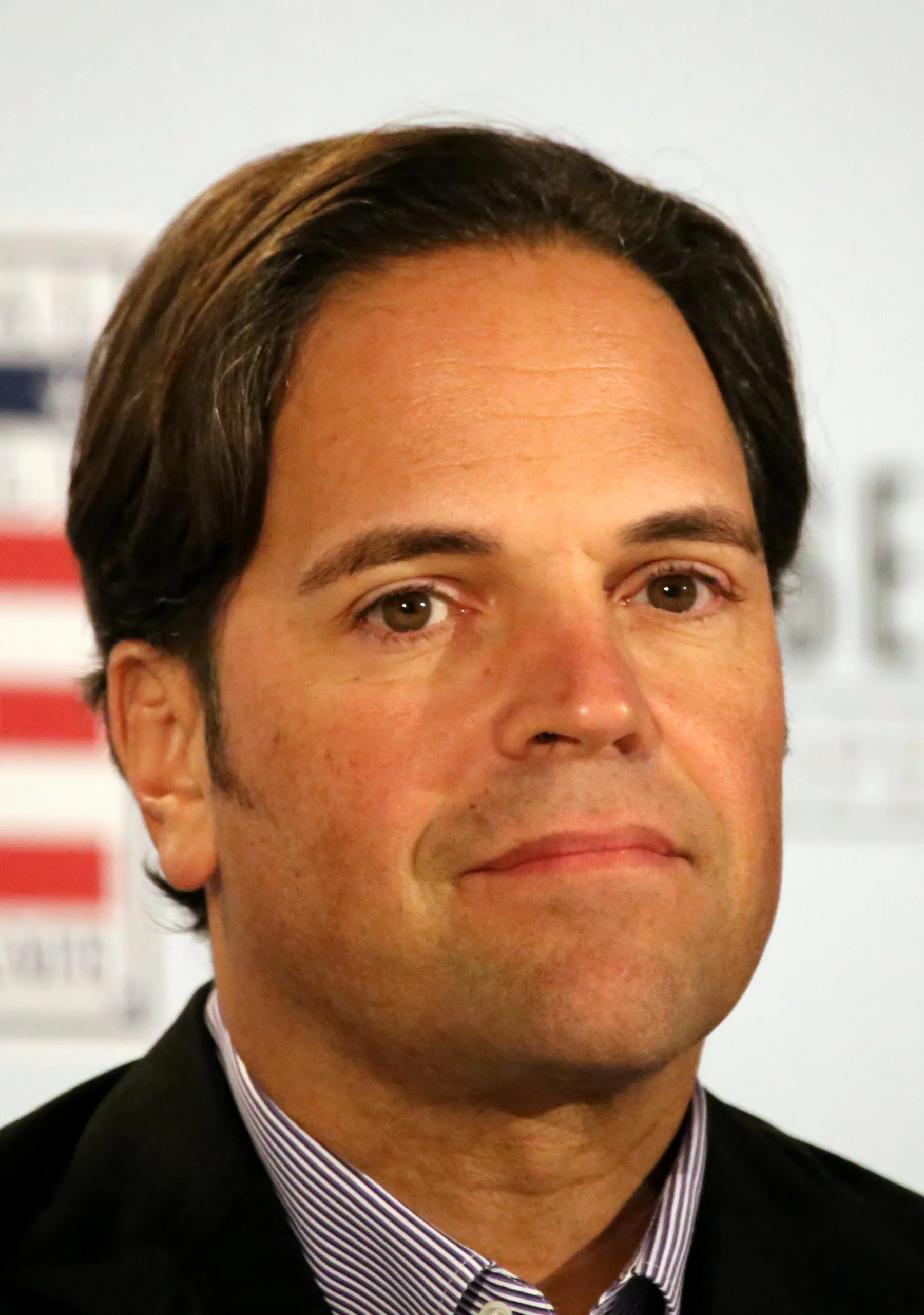 Does Mike Piazza Play the Drums?
