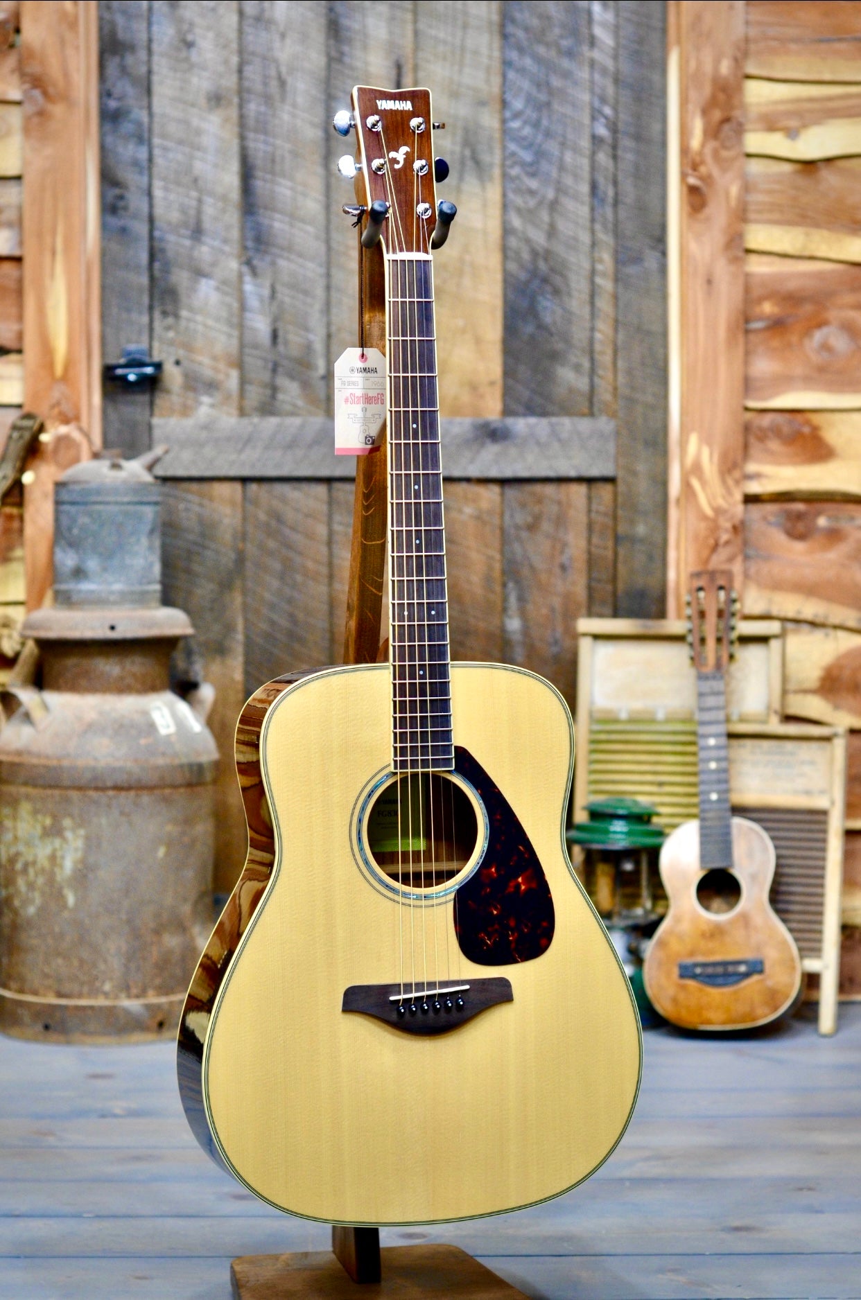 Yamaha FG830 Dreadnought Acoustic Guitar - Natural - Banjo Ben's General Store
