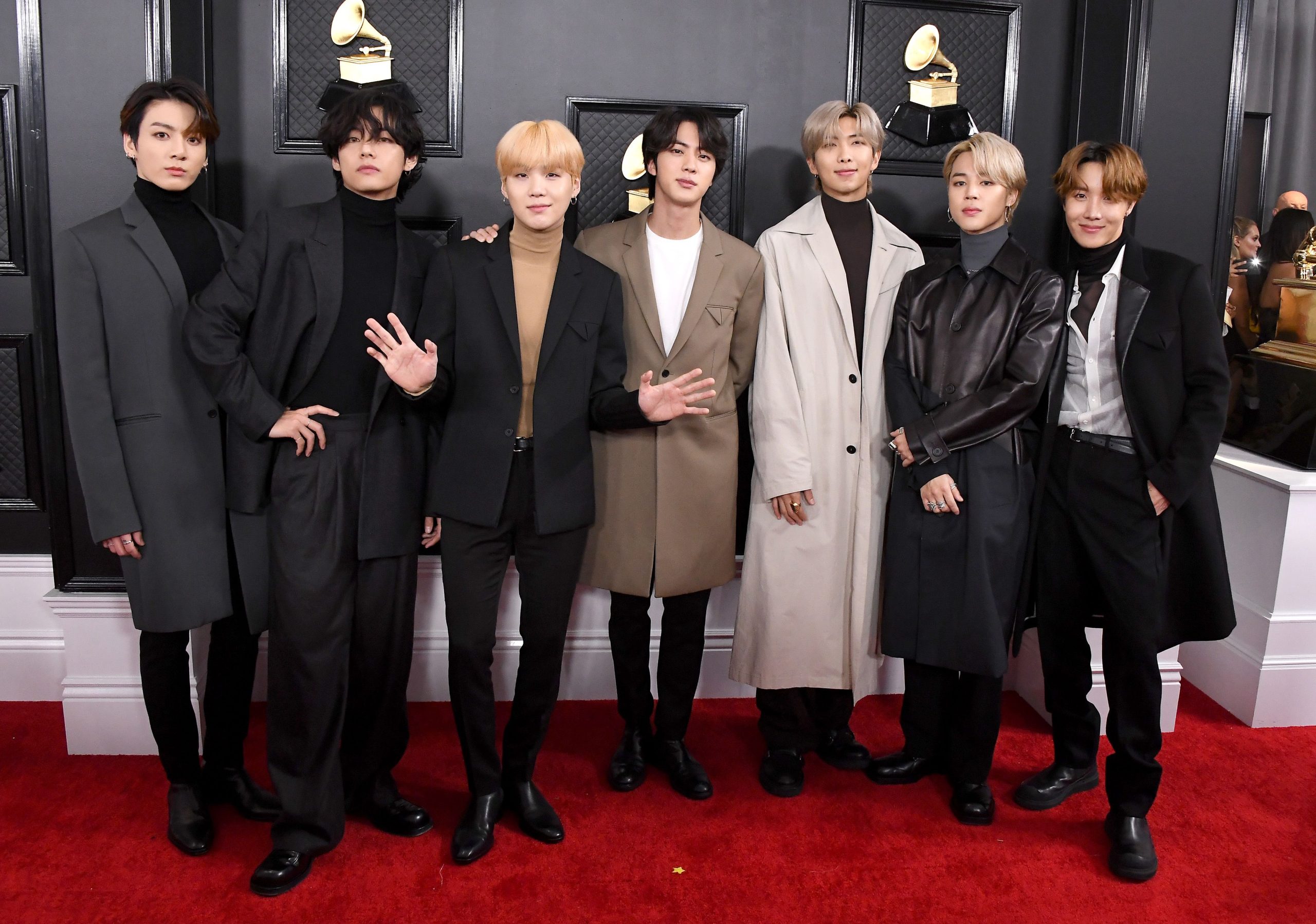 BTS Members Play The Guitar