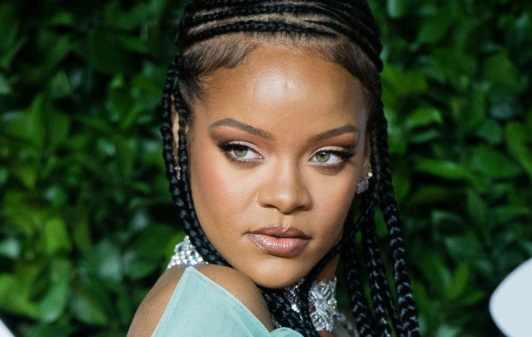 Stay Rihanna Chords - How To Play The Rihanna Famous Ballad