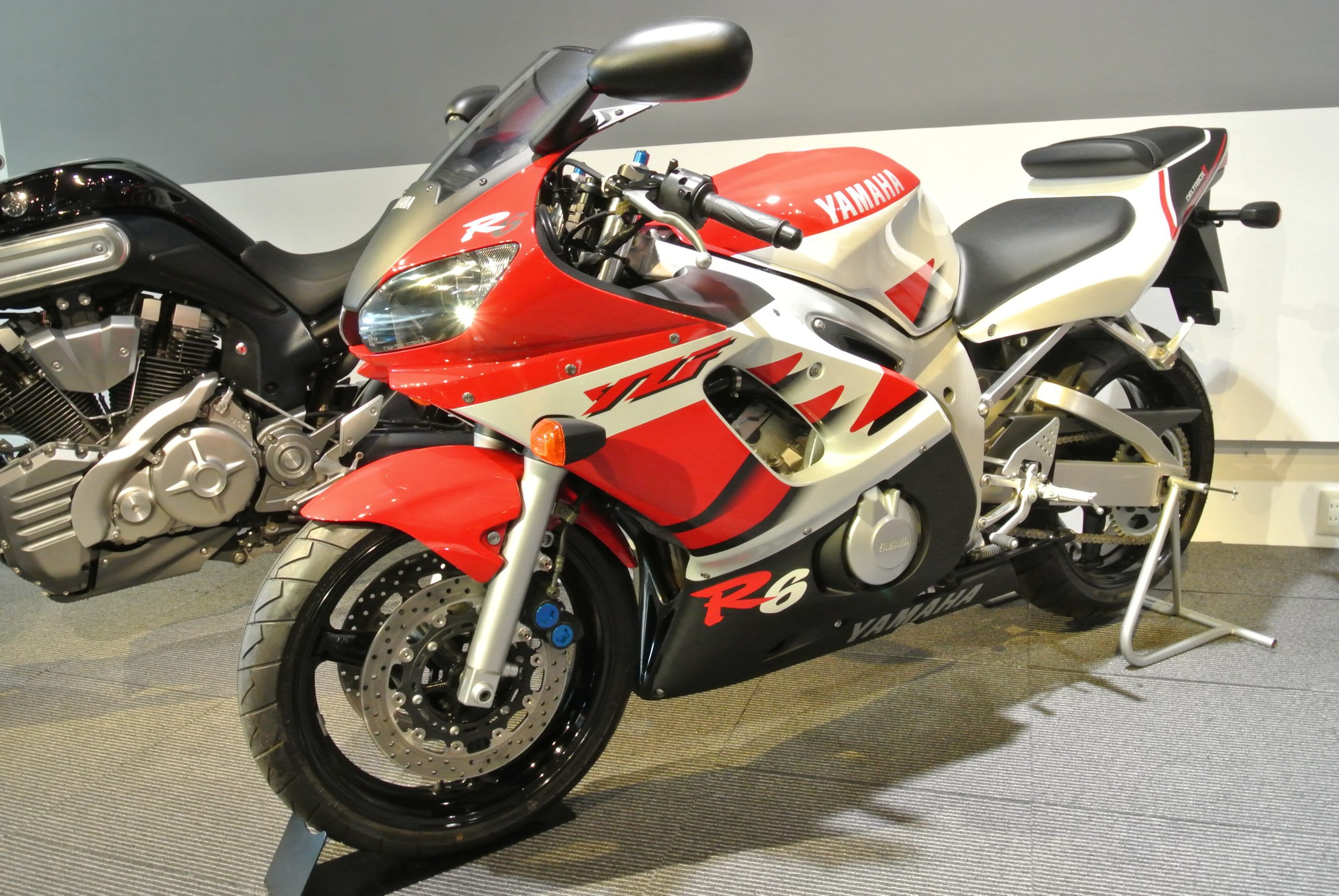 Yamaha YZF-R6 - Wikipedia