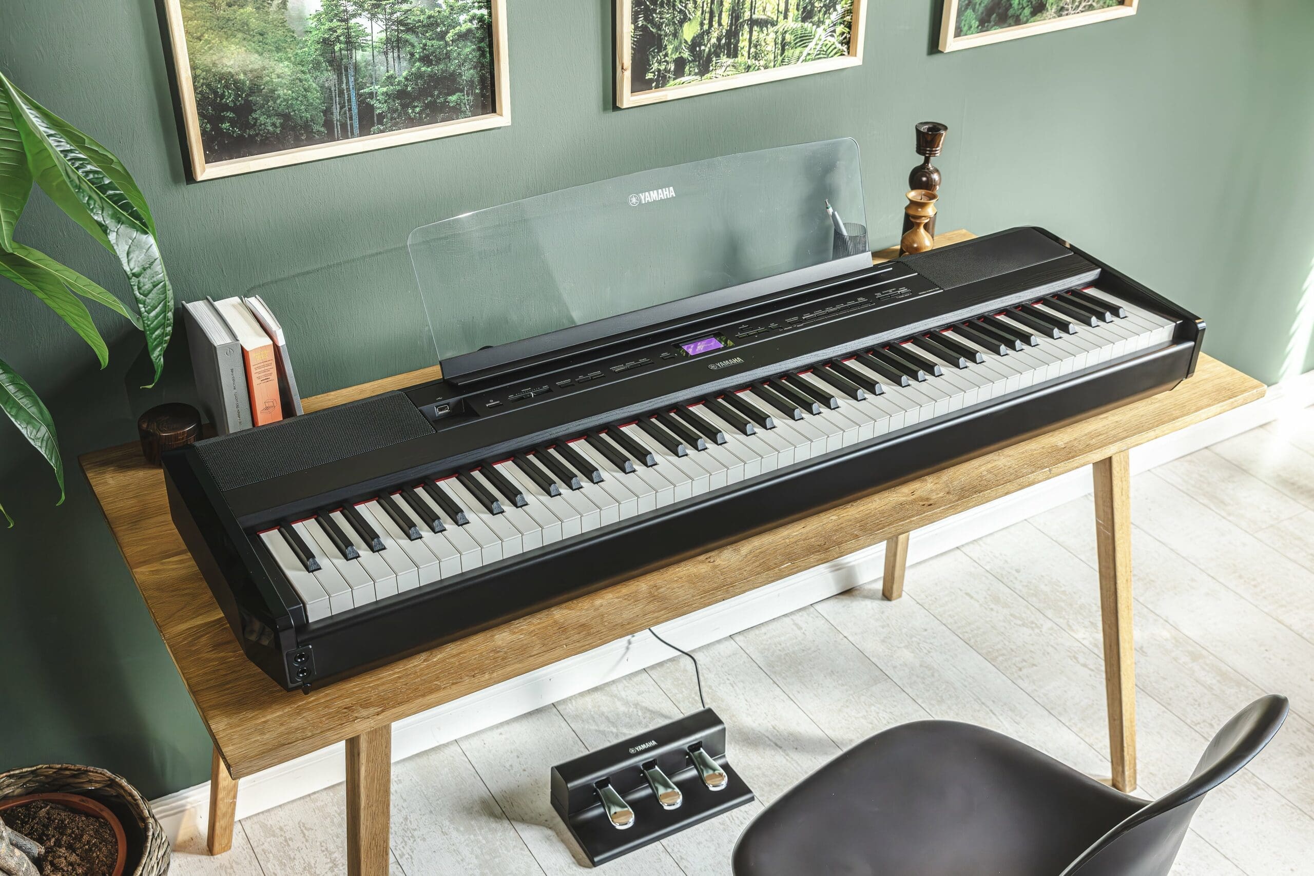 Yamaha P525 Digital Piano in White - Richard Lawson Pianos