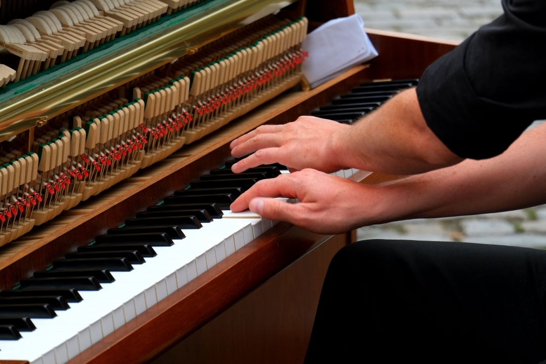 Exploring Experimental Piano in Los Angeles: A Guide for Avant-Garde Piano  Lessons