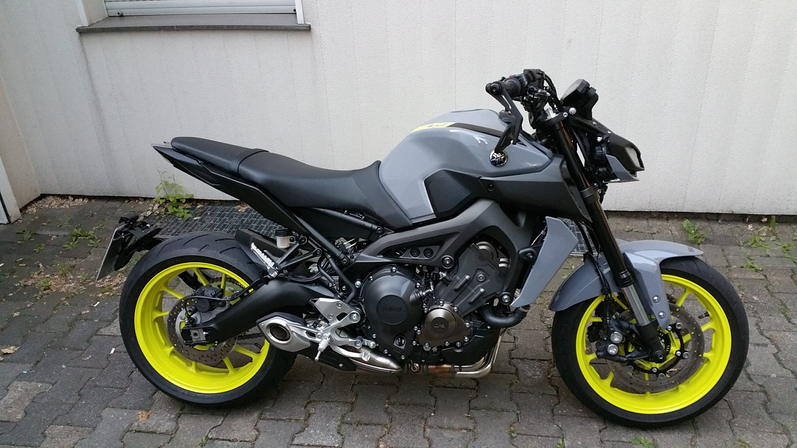 Yamaha MT-09 - Wikipedia