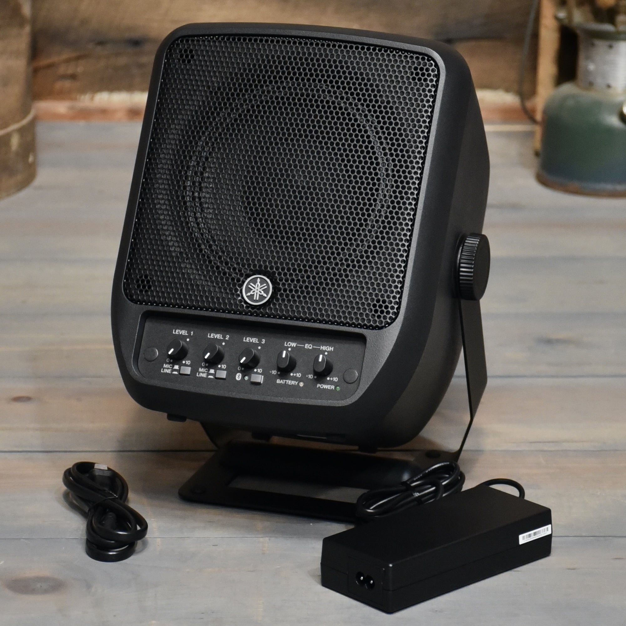 Yamaha STAGEPAS 100 Portable PA System with Bluetooth - Banjo Ben's General  Store