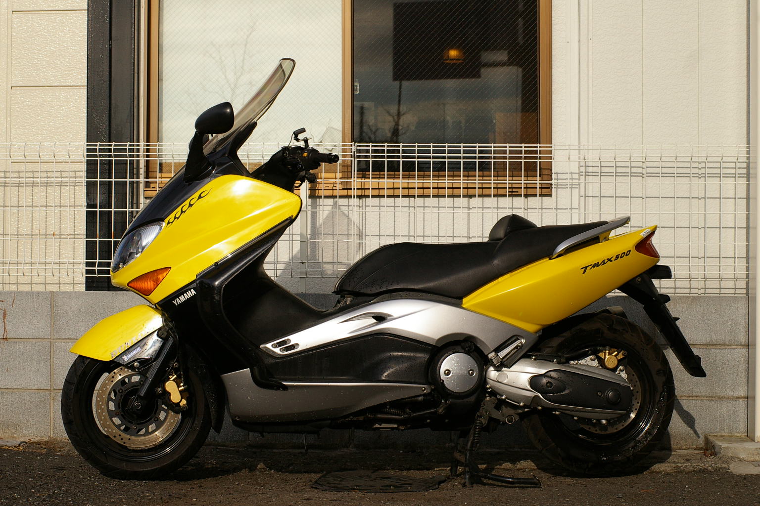 Yamaha TMAX - Wikipedia