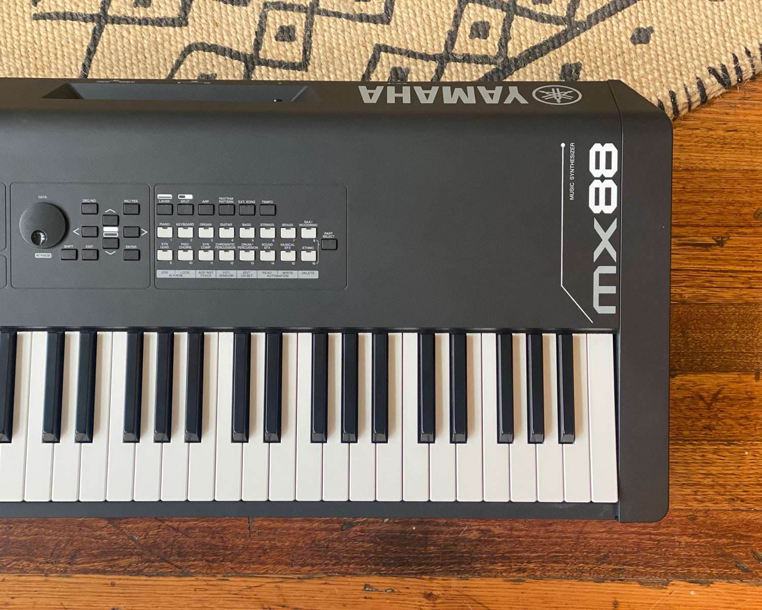 YAMAHA MX88 88-Note Synthesizer Black – Found Sound