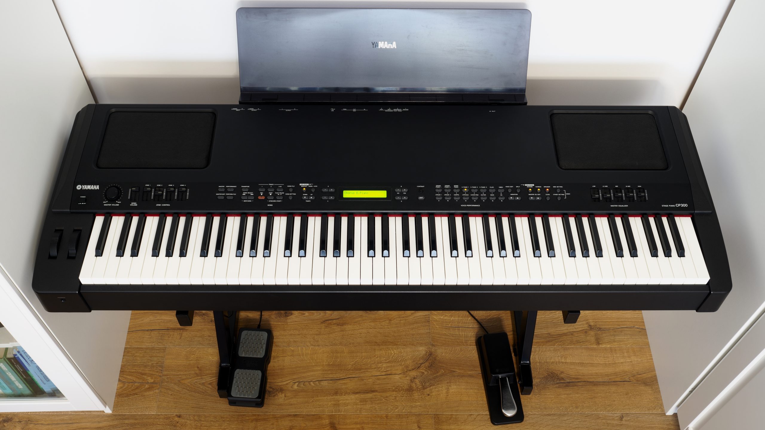 Yamaha CP300 - Wikipedia