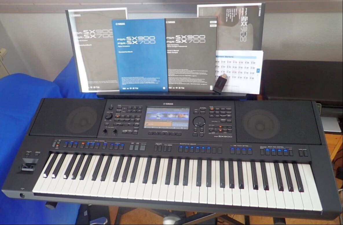 61 Brand New Yamaha PSR-SX900 Digital Arranger Workstation Keyboard at ₹  45750/piece in Mumbai