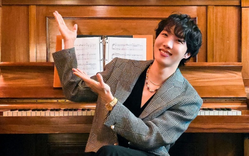 NV | J-Hope, de BTS, lanzará su nuevo sencillo 'Mona Lisa'