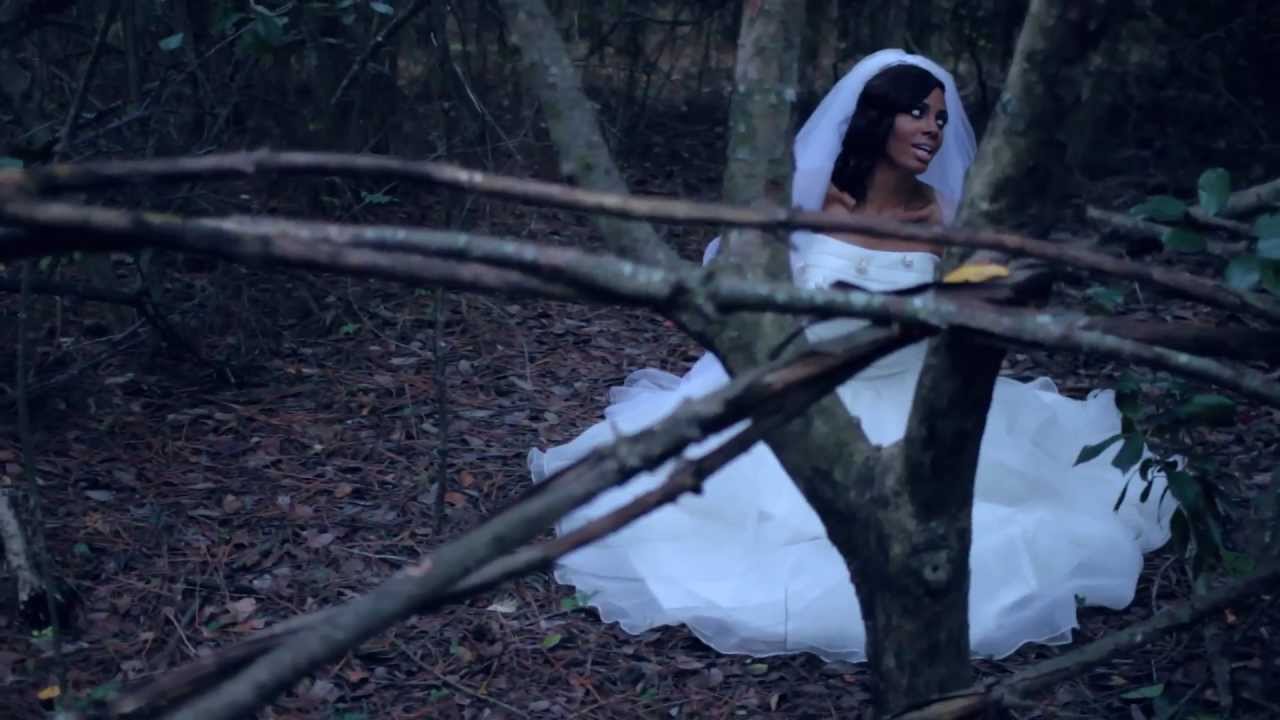 Rihanna - Diamonds (Official Music Video) By @JadeNovah