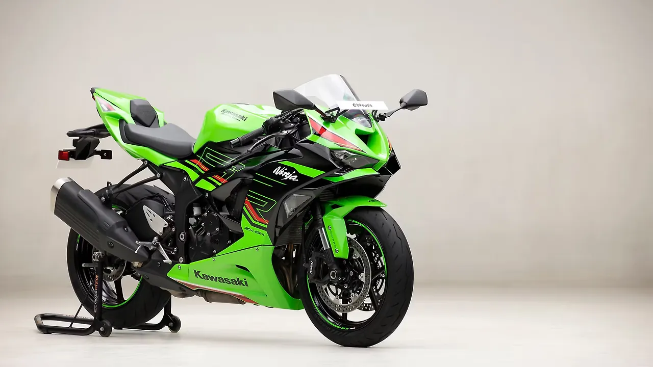 Kawasaki Ninja ZX-6R Price - Mileage, Images, Colours | BikeWale