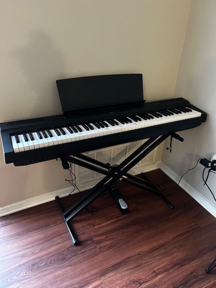 Yamaha p-125 digital piano, Black, 88 Keys, Stand and pedal included in pricing | eBay