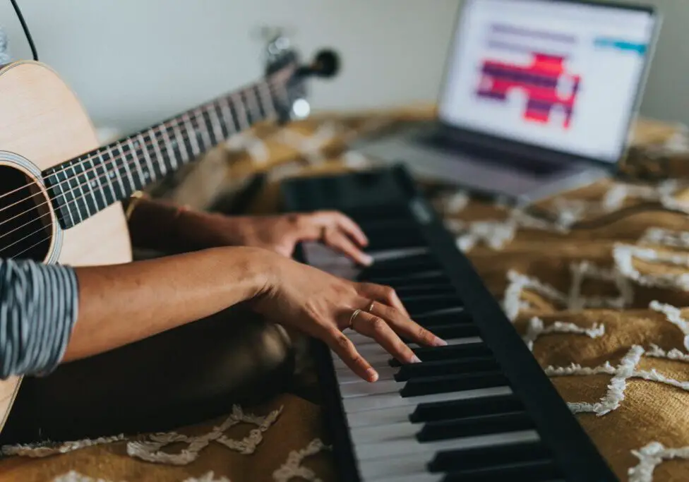 Using Music Theory to Enhance Your Songwriting - Better Songs