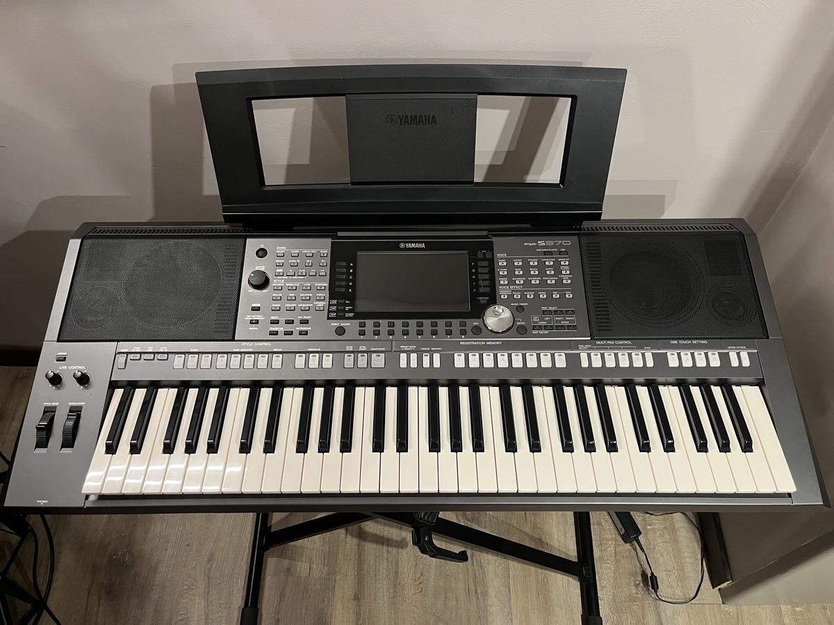Yamaha Keyboard