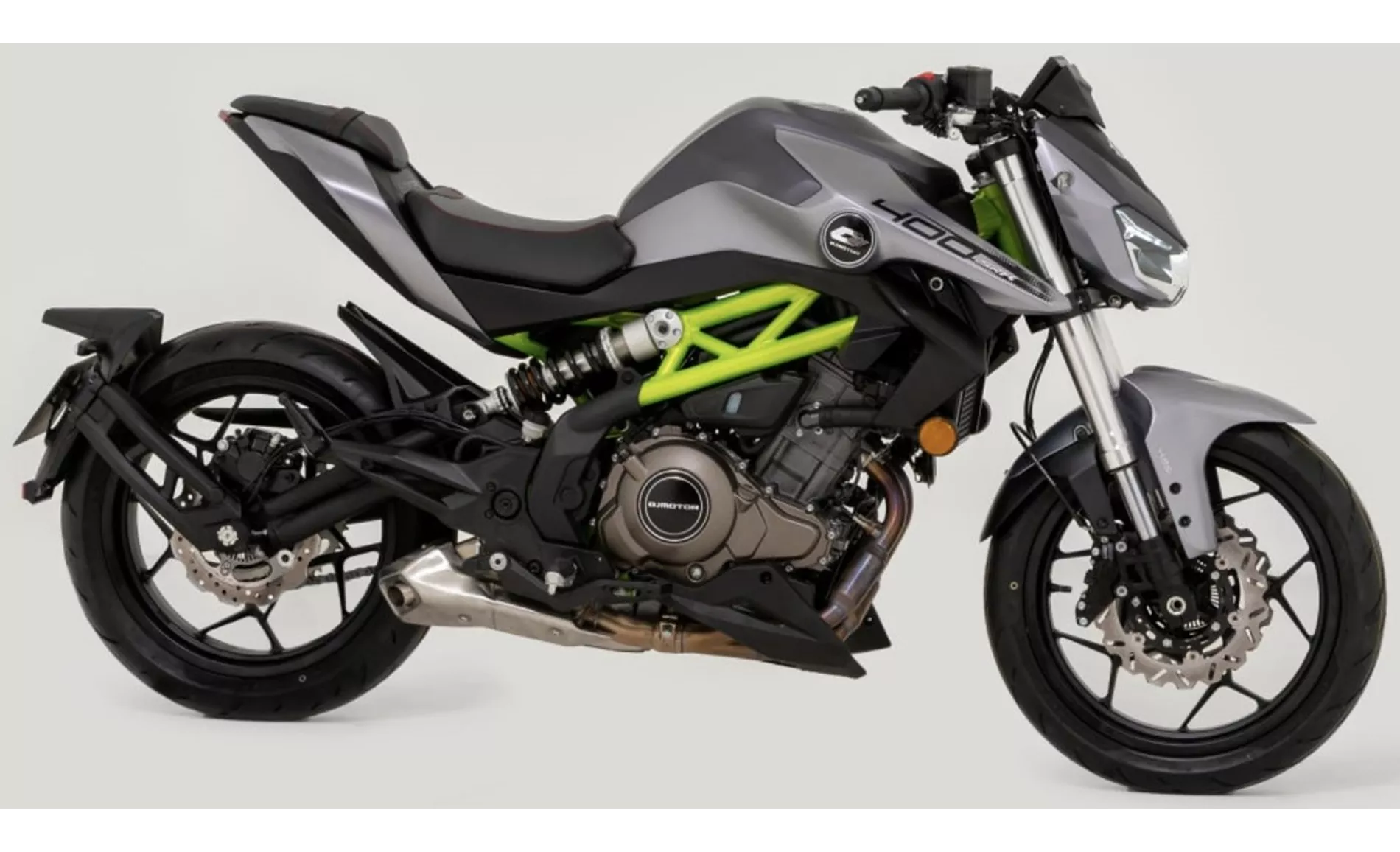 QJ Motor SRK 400 2024 vs CFMOTO 450NK 2024