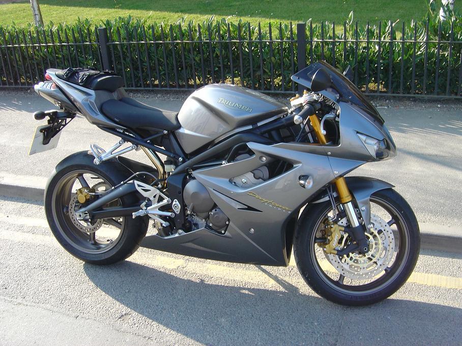 Triumph Daytona 675 - Wikipedia